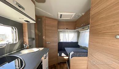 Caravan 4 posti