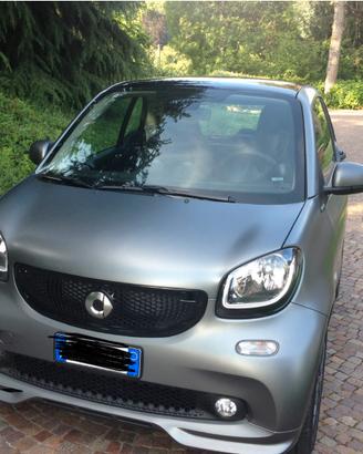 SMART SOLID GREY Allestimento Brabus