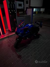 Moto  Yamaha YZF-R125 2025 (prezzo trattabile)