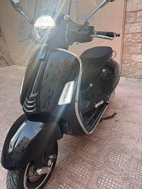 Vespa gts 125cc 2023