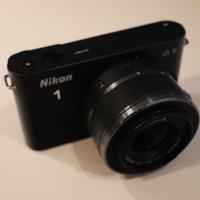 Nikon n1 con 2 obiettivi 