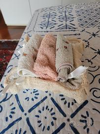 set asciugamani  per ospiti