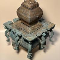 antica riproduzione di vaso cinese in bronzo