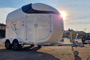Trailer van trasporto cavalli in vetroresina