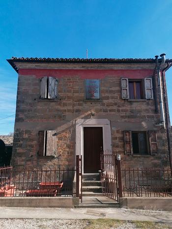 Casolare di campagna/casa indipendente - Terreni e rustici In vendita a ...