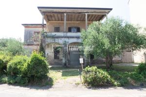 INTERO EDIFICIO - ZONA STAZIONE!!!