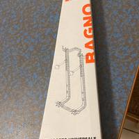 Supporto universale per sanitari sospesi