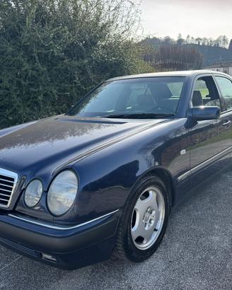Mercedes Classe E 200 Elegance W210 Benzina –