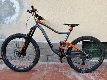 Giant Trance 27.5

taglia L