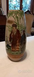 Vaso in porcellana cinese antico dipinto a mano