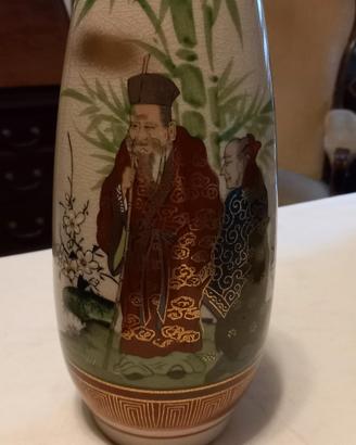 Vaso in porcellana cinese antico dipinto a mano