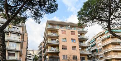 2 LOCALI A ROMA