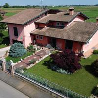 VILLA SINGOLA A ROVERBELLA