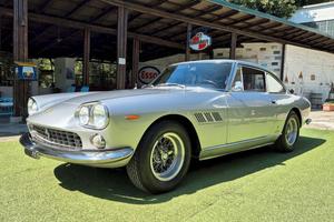 Ferrari 330 GT 2+2 I Serie – 1964