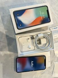 Apple iPhone X 64GB Silver con scatola