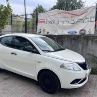 Lancia Ypsilon 1.2 69 CV 5 porte S&S Gold+Blocksha