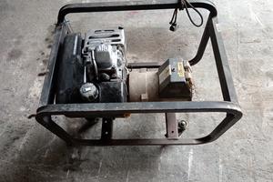 trattore 2 Generatori uno piccolo con 2.5 e lal10