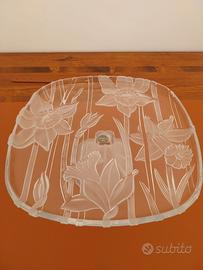 Piatto da torta con rialzo