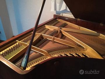 Pianoforte mezza coda H. WOLFFRAMM DRESDEN