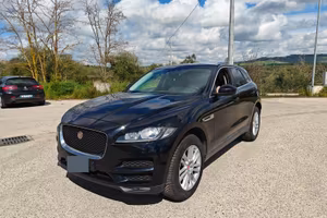 Jaguar F-Pace 2.0D 180 cv AWD - Anno 2018