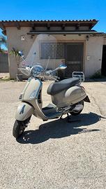 Vespa GTS 300