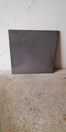 Piastra in ghisa liscia, nuova di fusione.