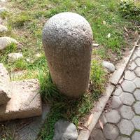 Colonna granito arredo giardino