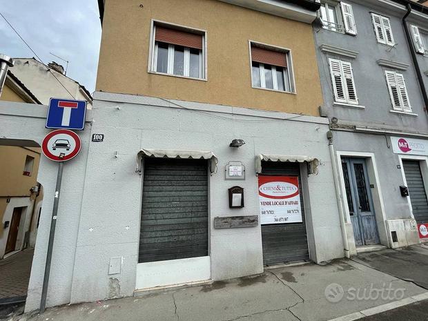 Negozio a Trieste, via Giulia, 3 locali