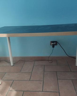 scrivania ikea