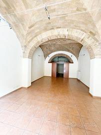 Locale Commerciale di mq 80, Umbertide COM254