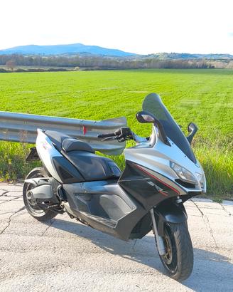 Aprilia SRV 850