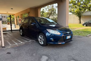 Ford focus 1.6 benzina km 82.000
