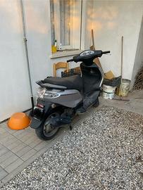 Piaggio fly 50 4t