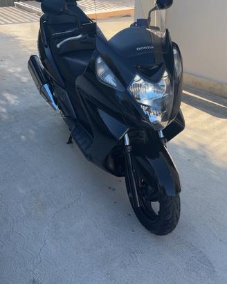 Honda Silver wing 400