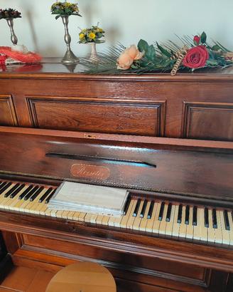 pianoforte a parete roeseler 