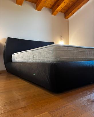 Letto contenitore imbottito nero