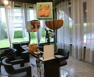 Locale attualmente ad uso parrucchiere/a