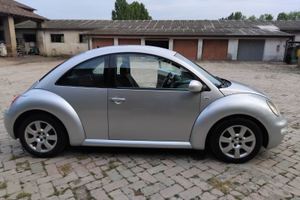 Vendita new beeatle wolkswagen del 2003 diesel