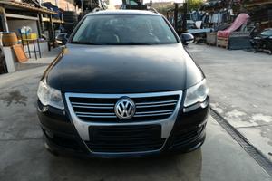 Ricambi usati per VOLKSWAGEN PASSAT SW 2.0TDI '09 