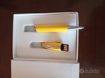 penna elegante con chiavetta USB incorporata