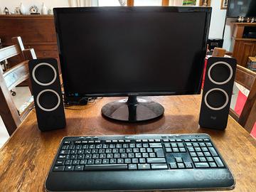Postazione Lavoro: Samsung + Kit Logitech