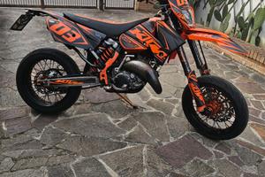 KTM 125