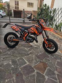 KTM 125