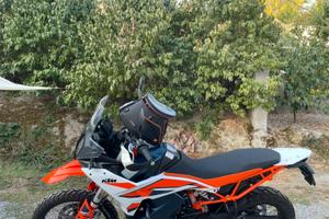 890 r ktm adventure solo 1000 km