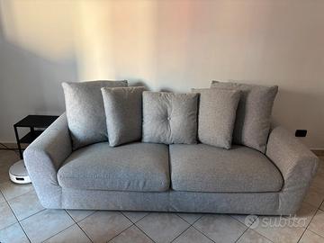 DIVANO LETTO - 260€ TRATTABILE