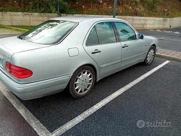 MERCEDES Classe E (W/S210) - 1999