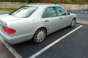MERCEDES Classe E (W/S210) - 1999