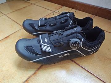 Scarpe da ciclismo con suola in fibra di carbonio