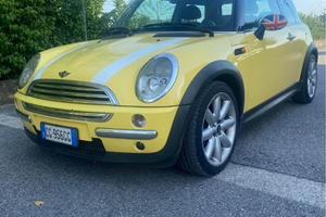 Auto neopatentati minicooper
