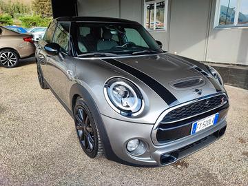 Mini 2.0 Cooper SD aut. Hype 5 porte